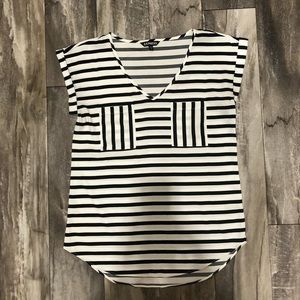 Express V-Neck Front Pocket Short Sleeve Blouse Shirt White/Black S